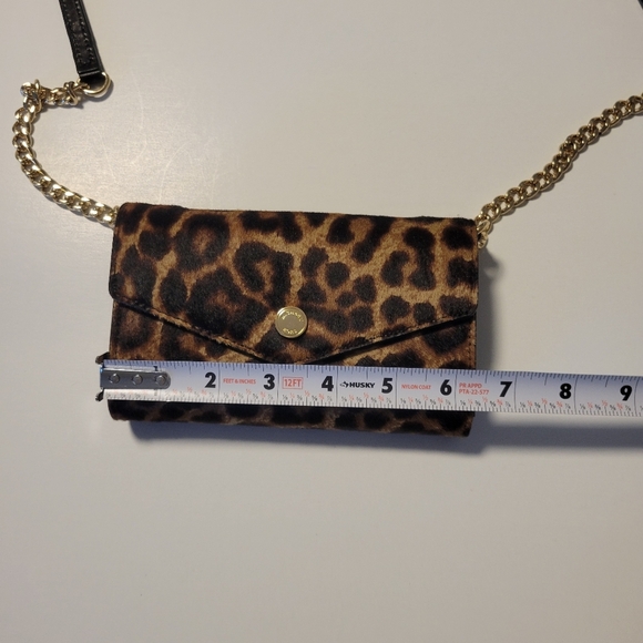 Michael Kors NWOT Leopard Print Calf Hair wallet in a chain. - Picture 11 of 11
